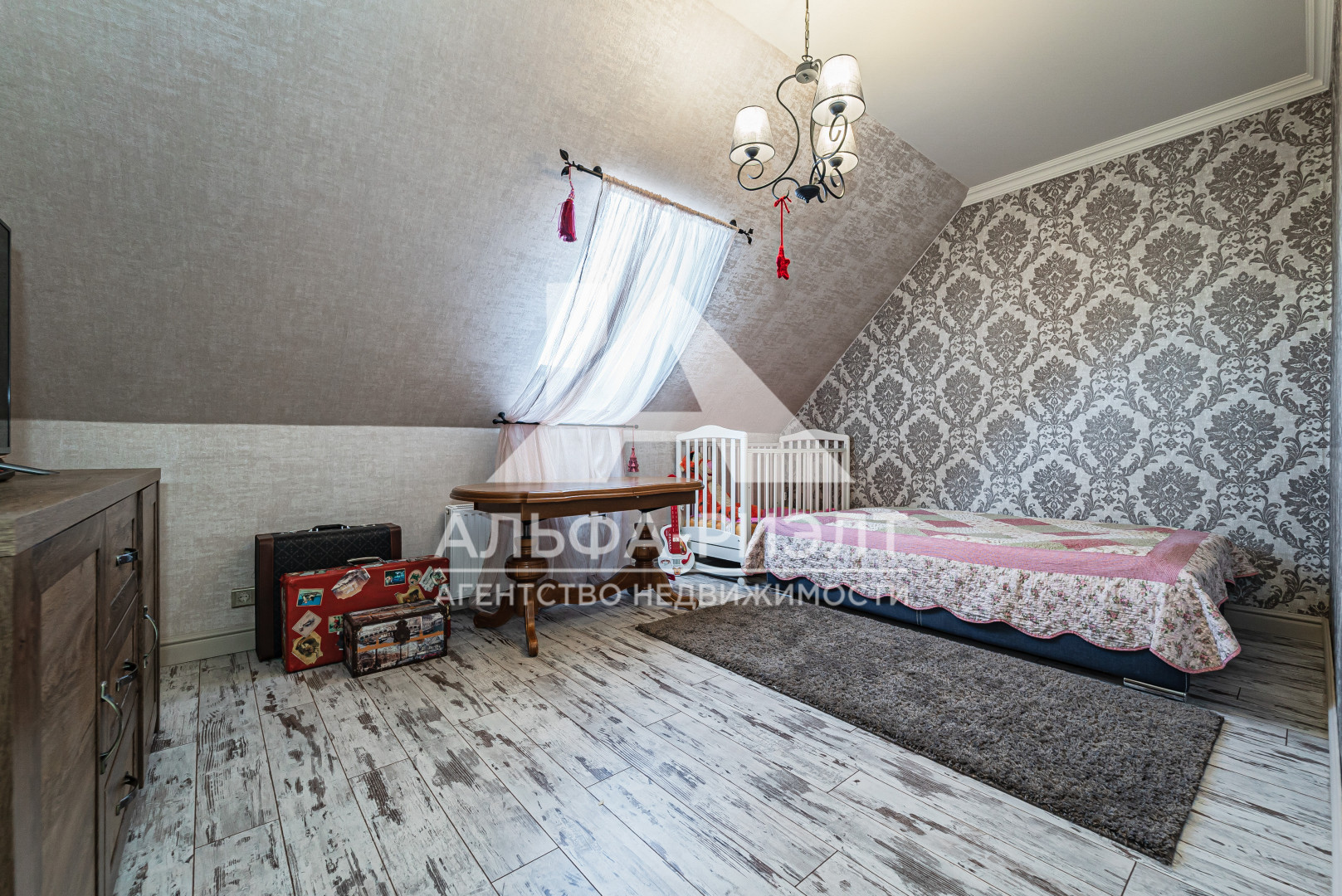 Продажа дома, 217м <sup>2</sup>, 8 сот., Калининград, Янтарь снт.